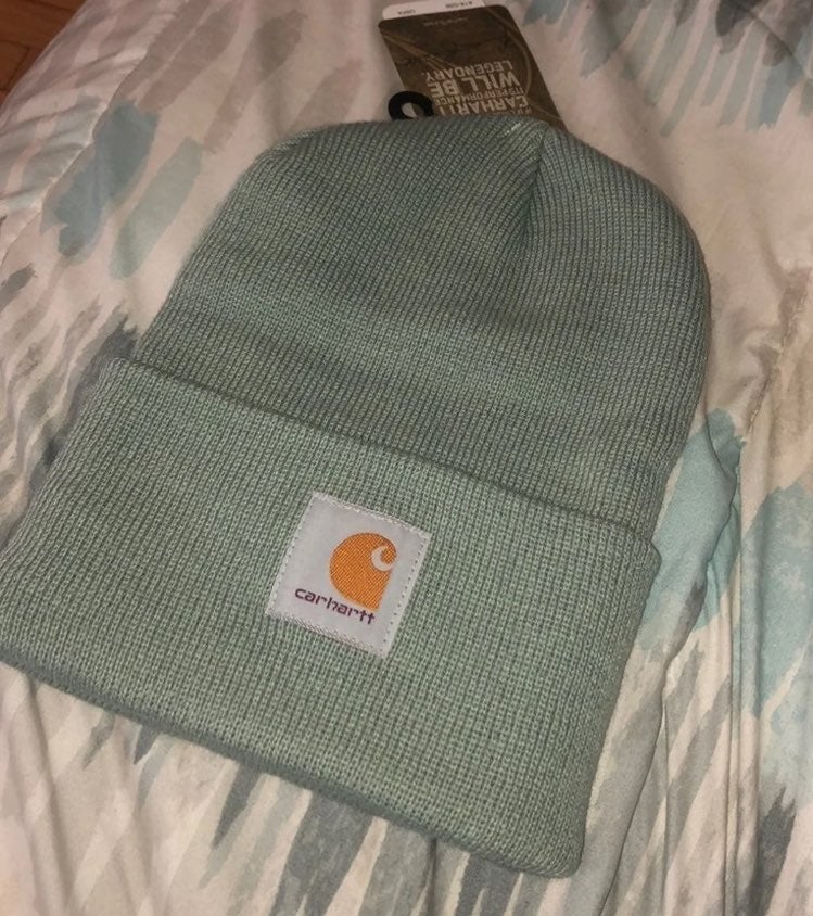 Carhartt beanie womans hat in green NEW