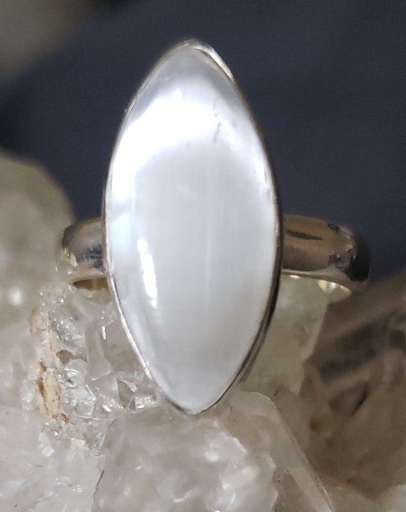 Unusual Selenite Cat's Eye Ring Size 7.5