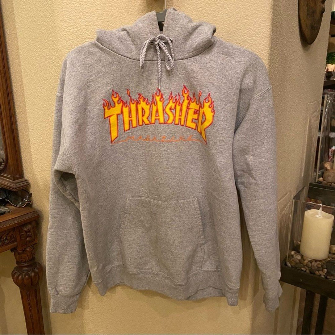 THRASHER Gray Hoodie Graphic Sweatshirt Size Small-Unisex