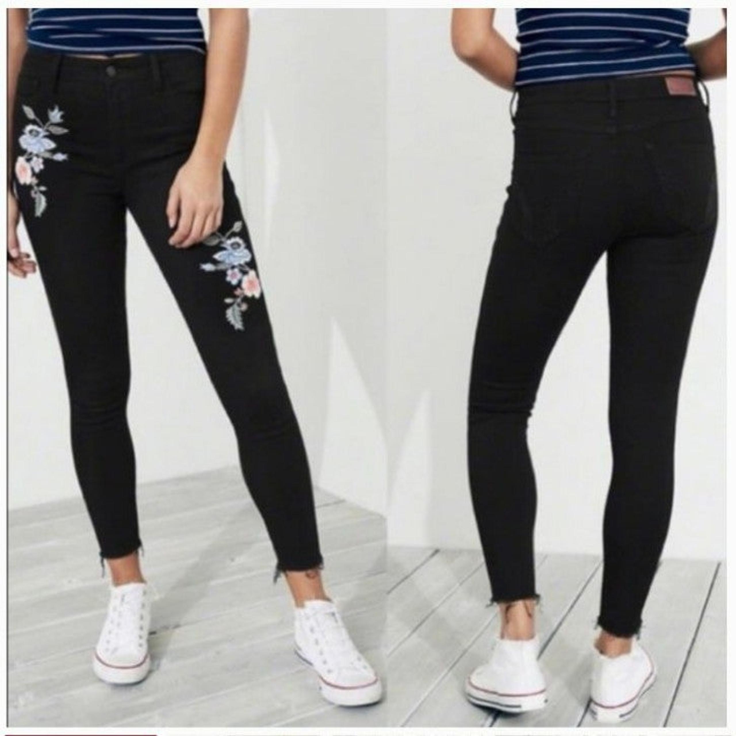 ⭐NWT⭐ Hollister High Rise Super Skinny C