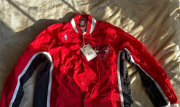 Chicago Bulls Mitchell & Ness 1990 Warm-up Jacket
