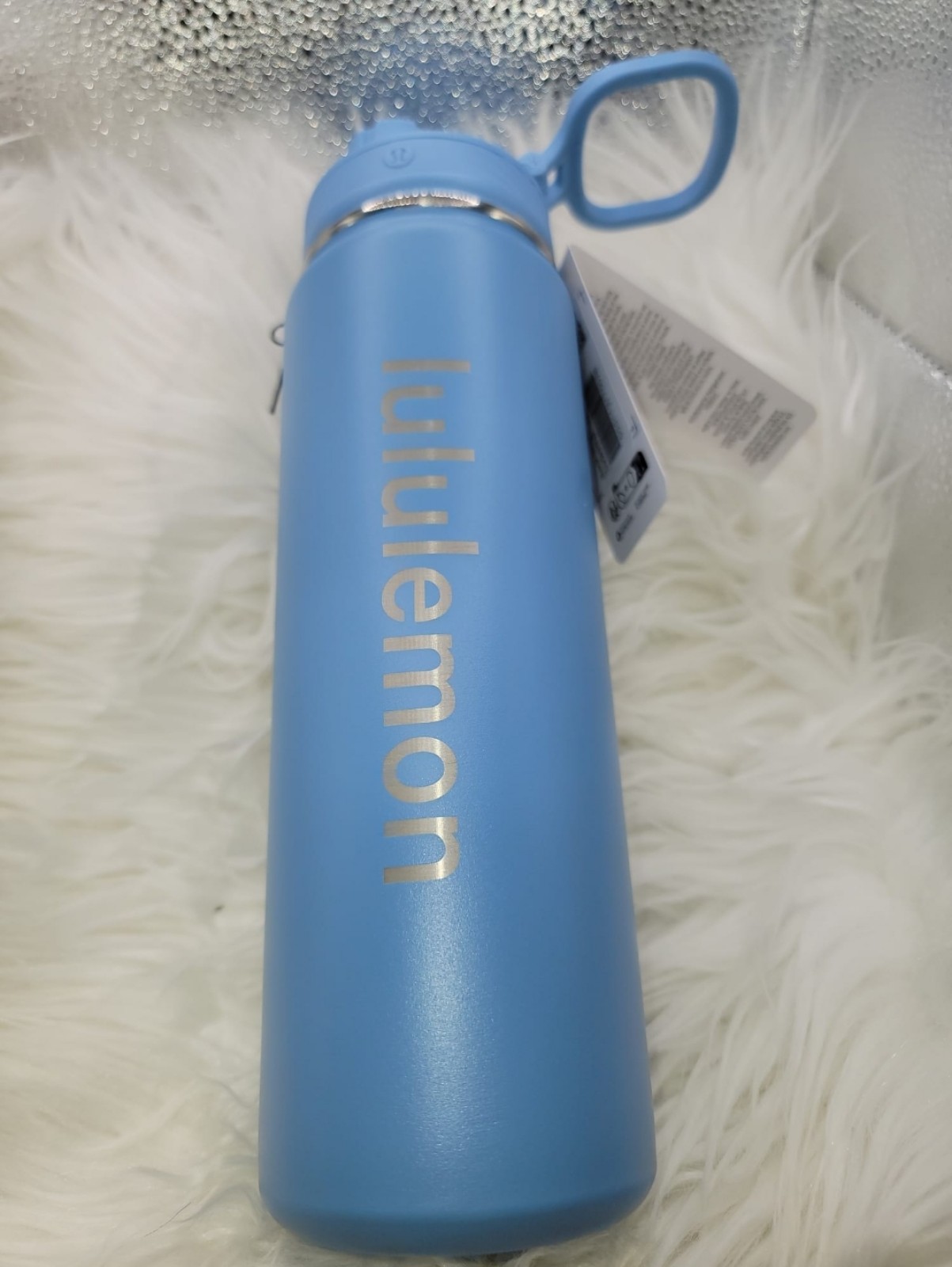lululemon x hello kitty thermos 24 oz sky blue