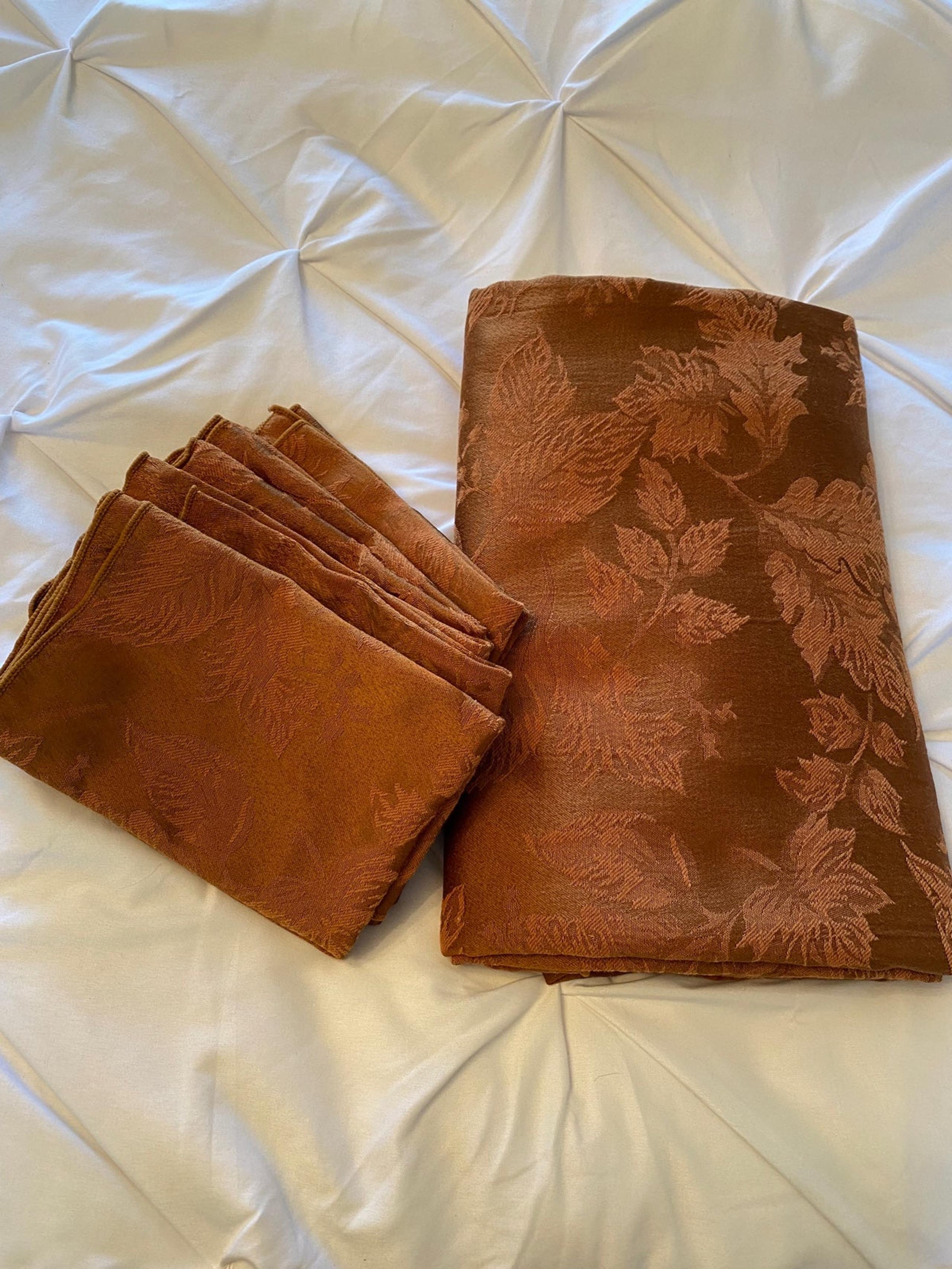 Harvest Tablecloth and Napkins