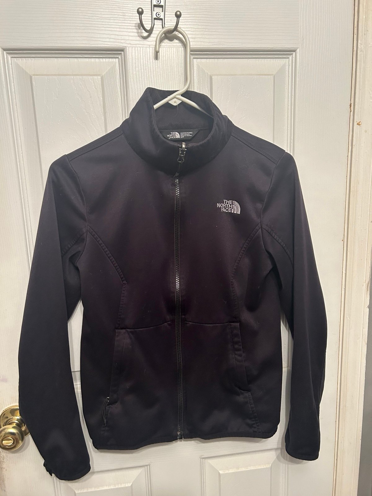 EUC The North Face black jacket womans size small