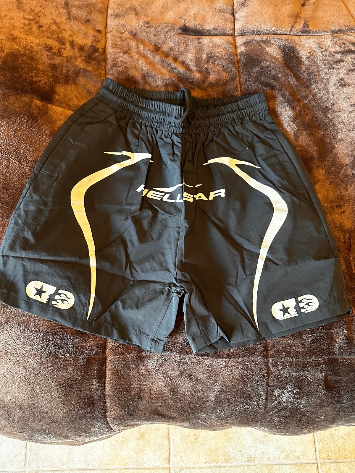 Hellstar Warm Up Shorts Black(M)