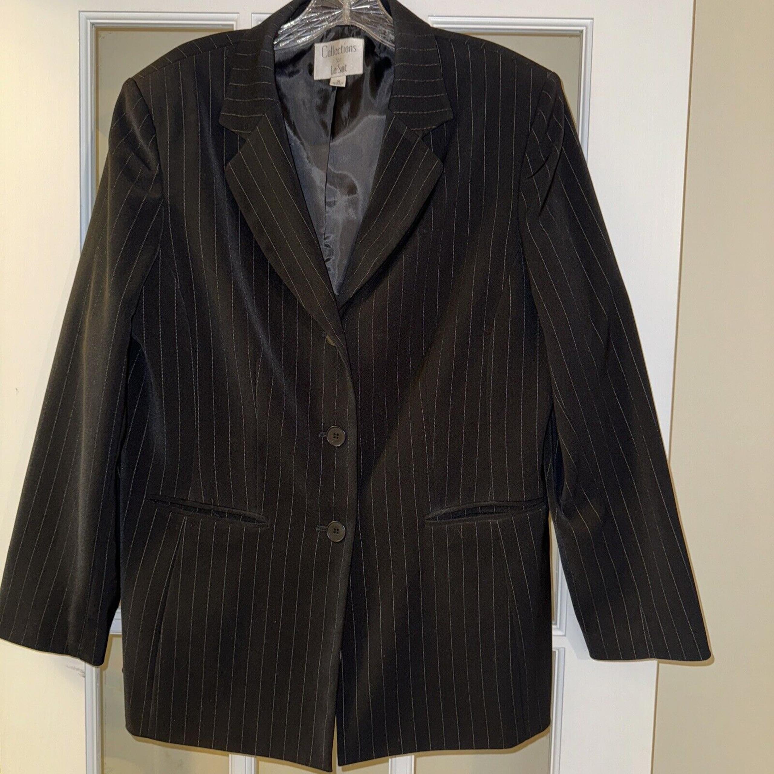 Women's Collections for Le Suit Size 16 Pinstripe Blazer Black Classic