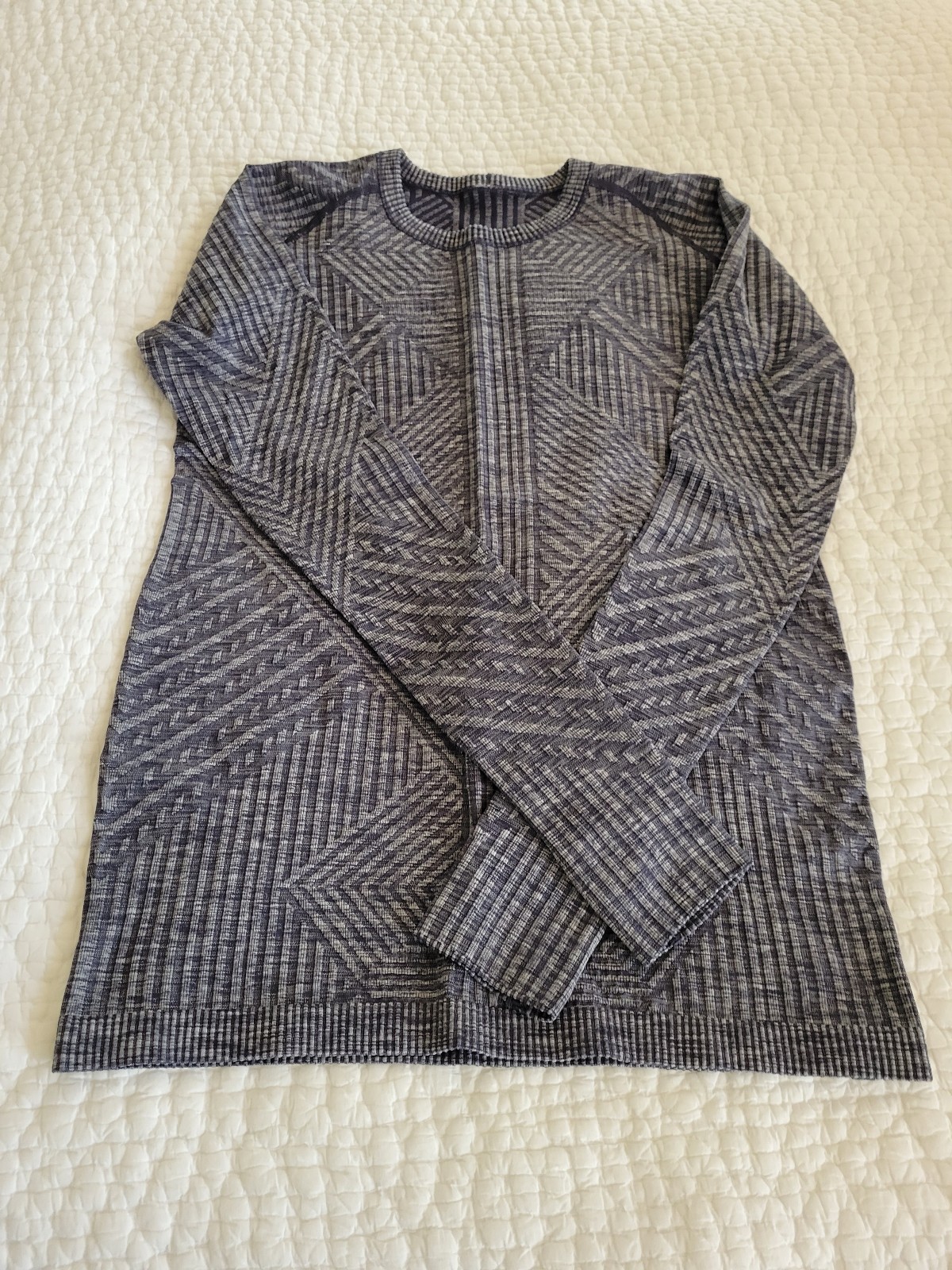 Lululemon Restless Pullover