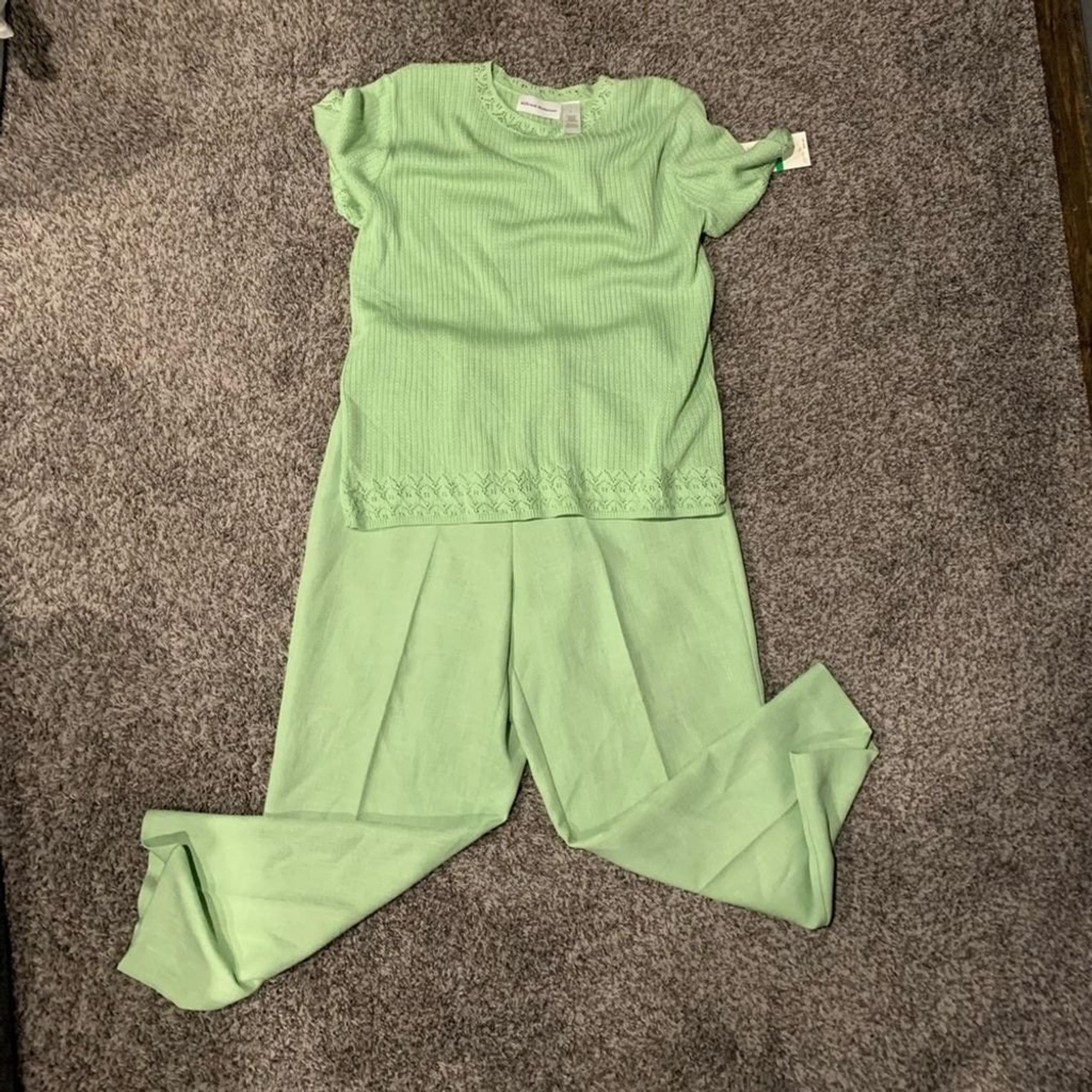 Women’s Alfred Dunner Pants/Shirt Outfit