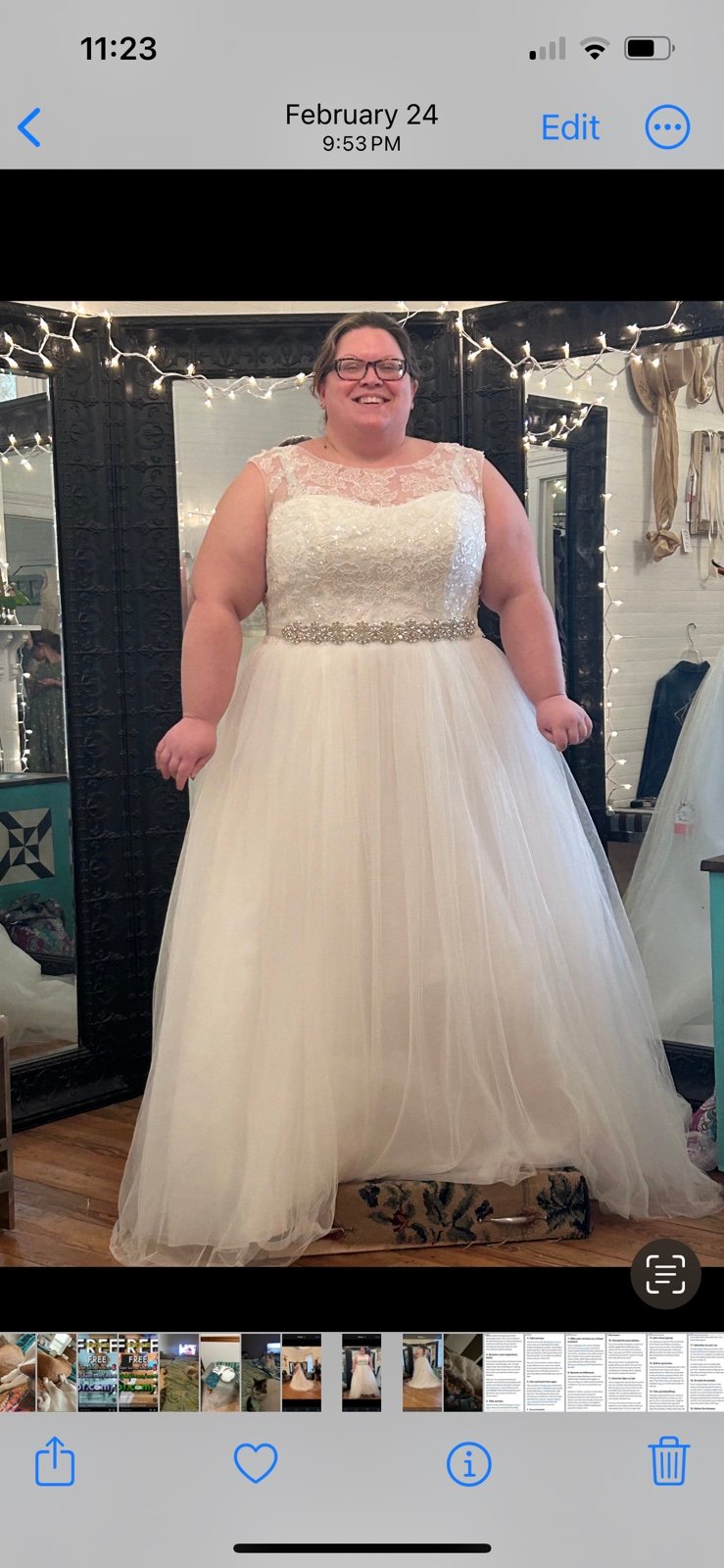 Size 22 wedding gown fits 16/18