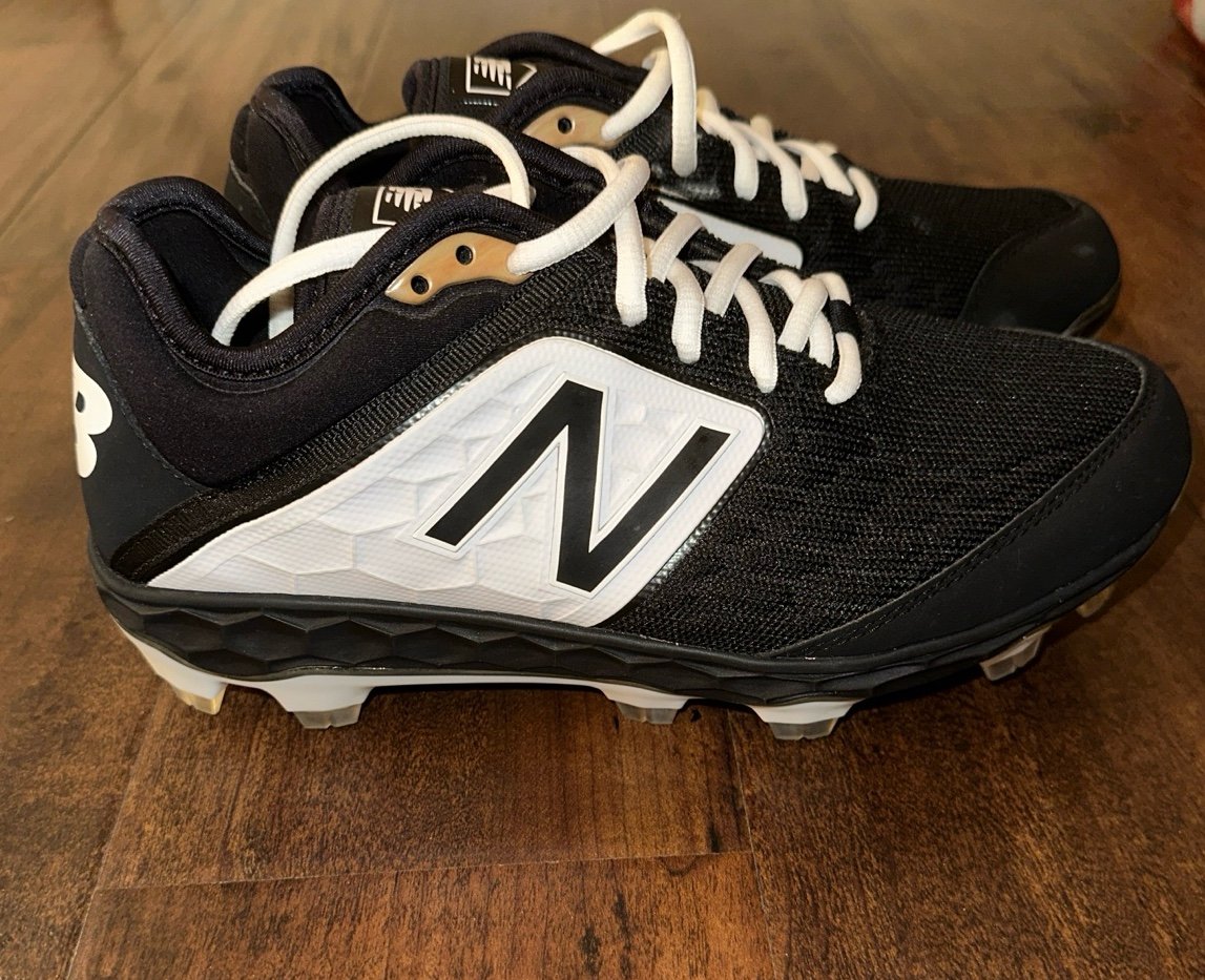 New Balance baseball cleats