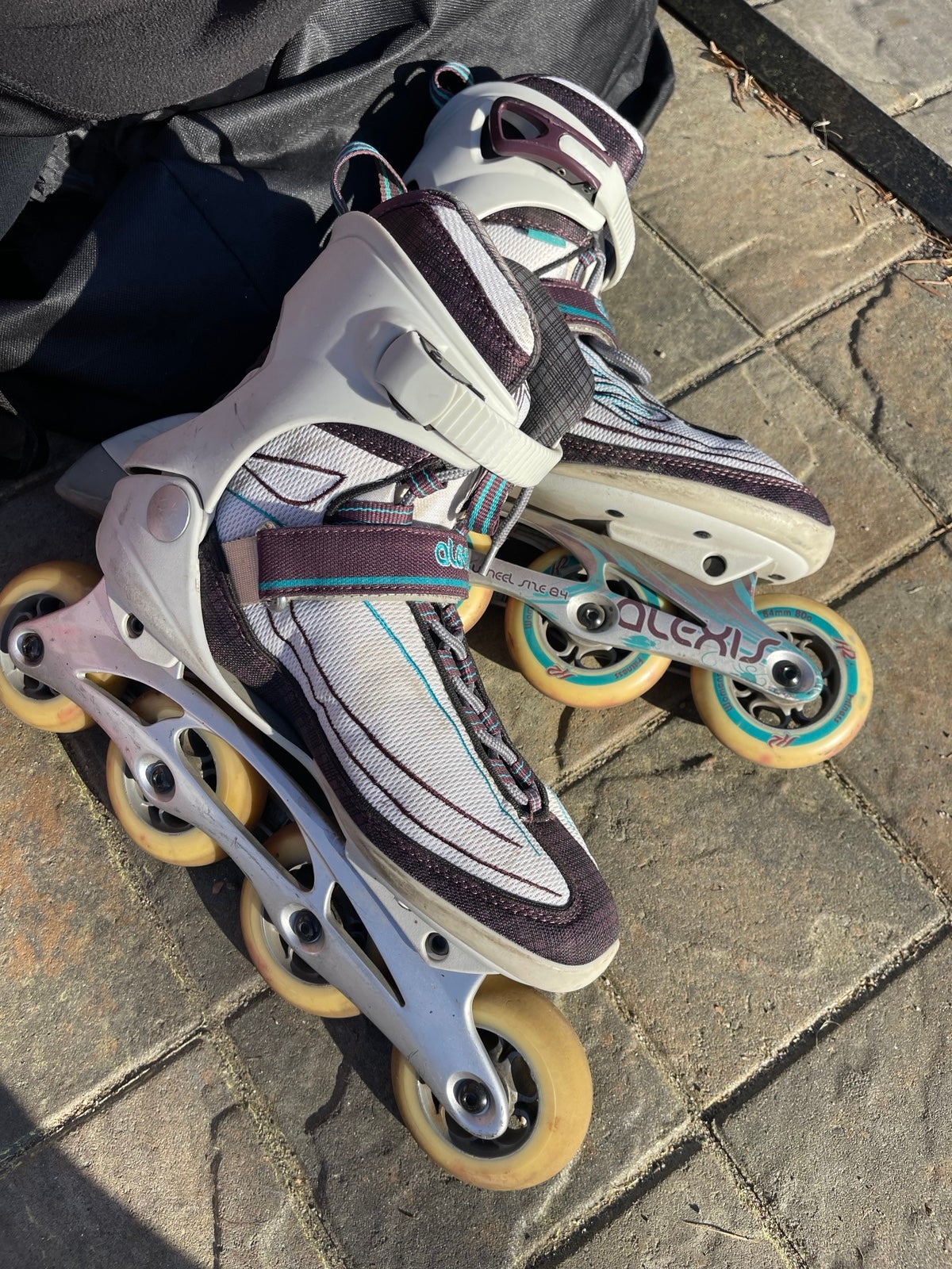 Skates
