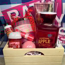 Bath and Body Works Champagne Apple & Honey Gift Basket