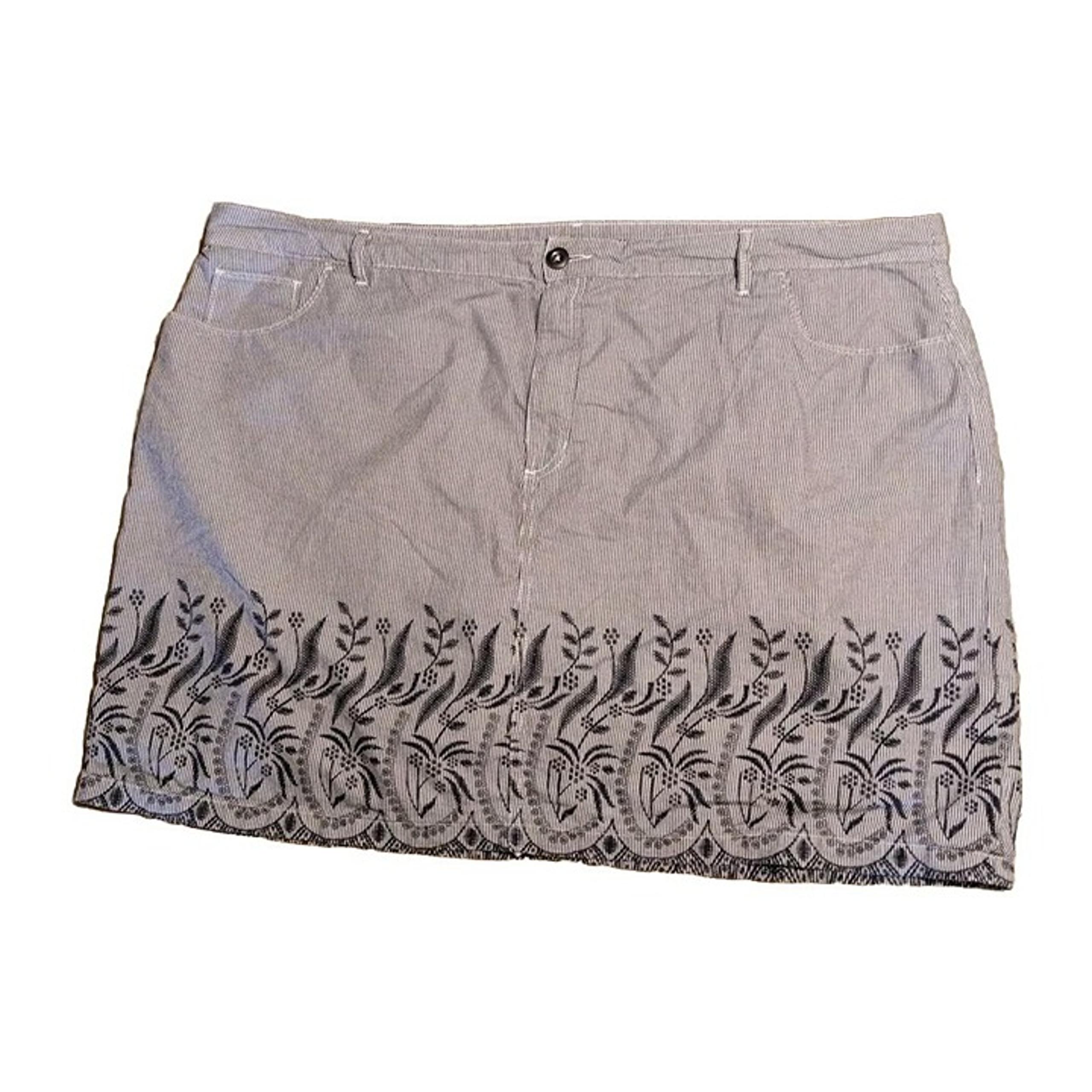 Croft & Barrow Classic Fit Womens Plus 22W Cotton Skort Blue Pinstripe Floral