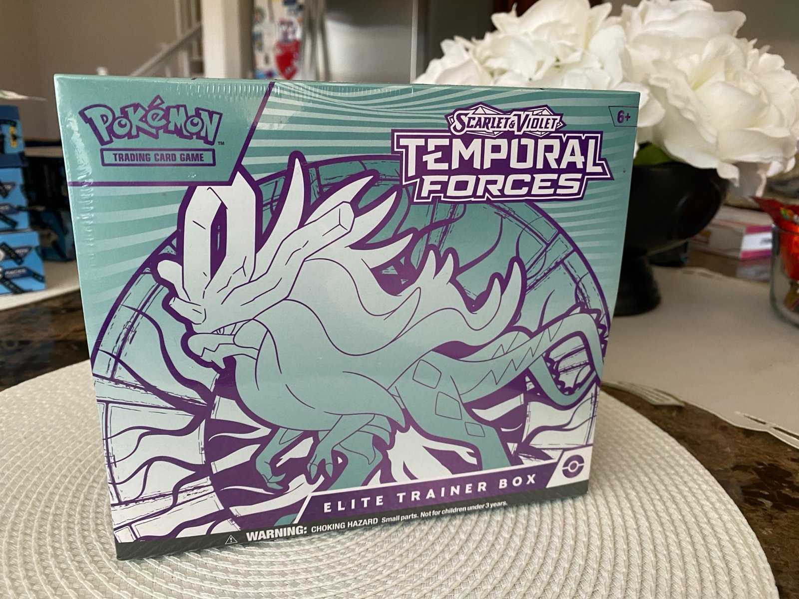Pokémon Temporal Forces Box