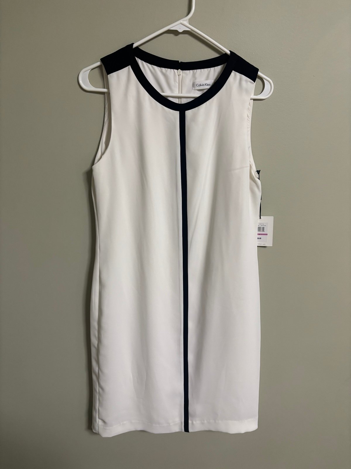 Calvin Klein Modern Sheath Dress Size 8 White Black Accent New Sleek Minimalist