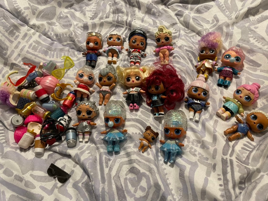 Huge lot of LOL Surprise Dolls