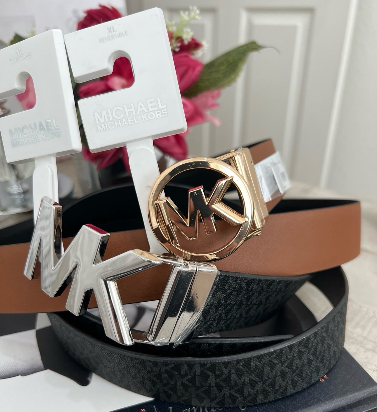 Set 2 belts Michael Kors
