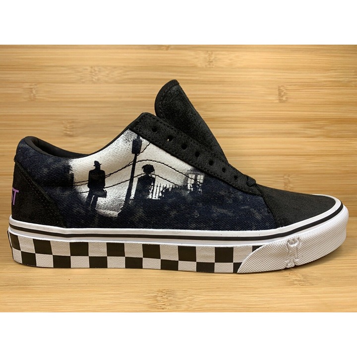 Vans X House Of Terror The Exorcist Old Skool Men's Size 8.5 Black Skate Shoes