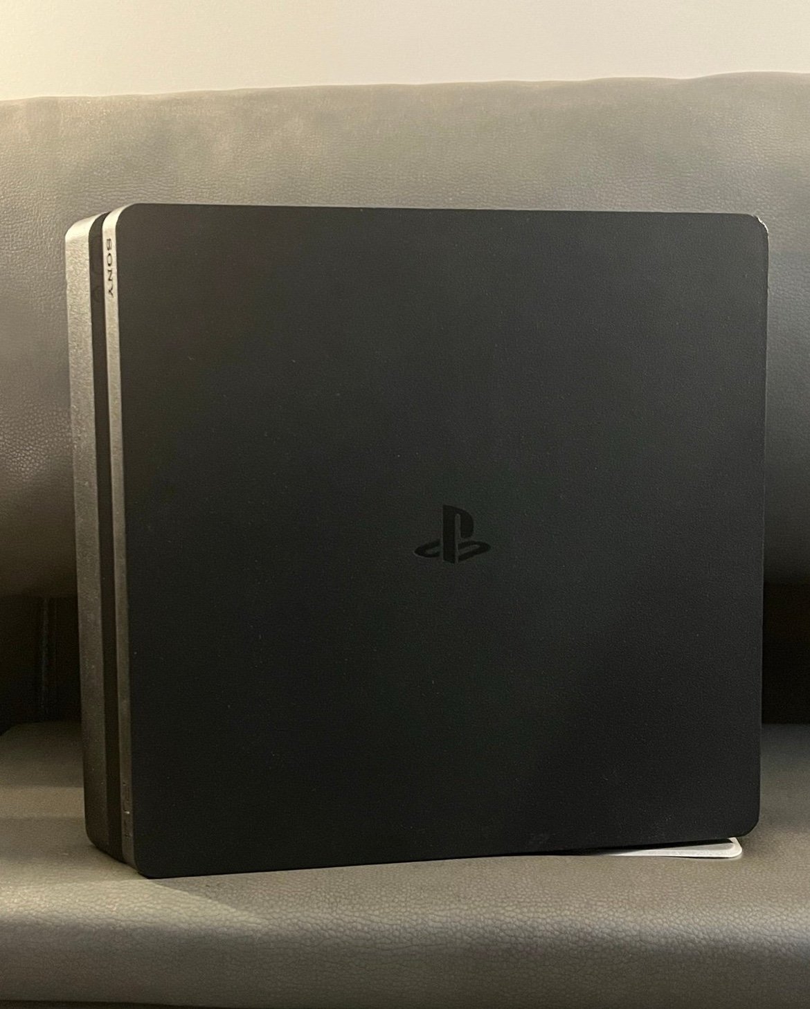 Ps4 slim