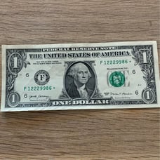 Star note One Dollar Bill