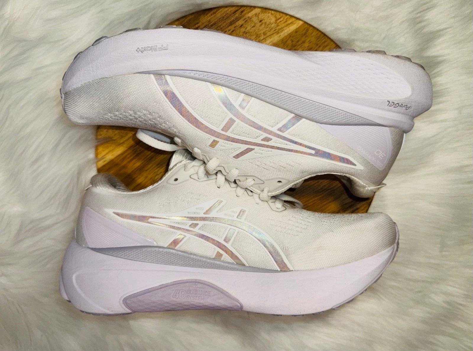 ASIC GEL-KAYANO 32 Women’s size 8 Lilac