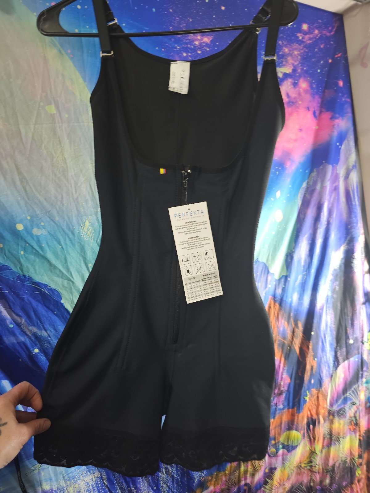 Perfecta Shapewear》 Hourglass, Sleeveless, Internal hooks, Frontal Zipper (Med.)