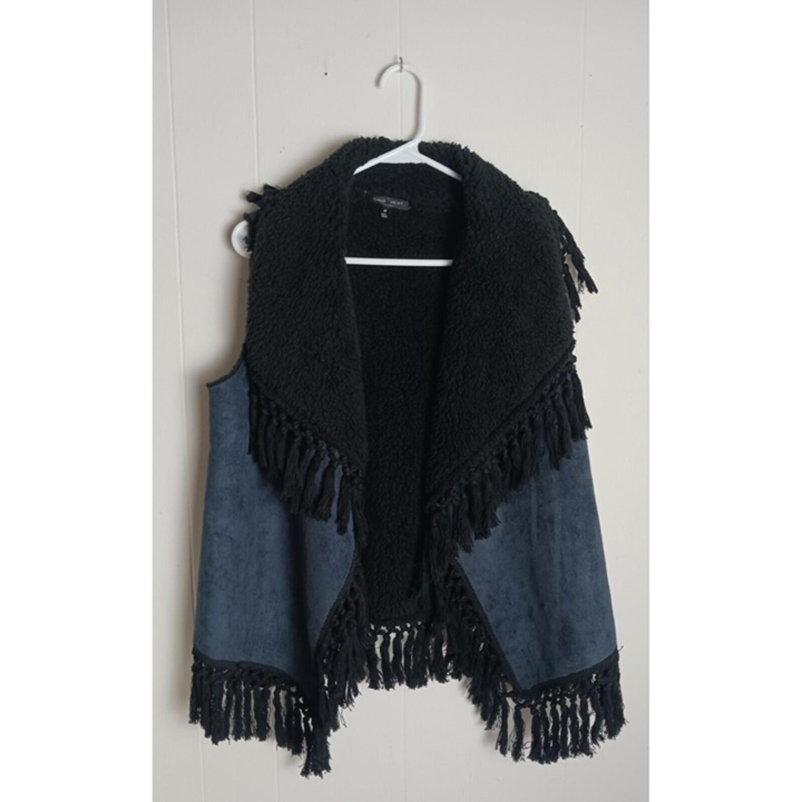 Romeo + Juliet Couture Vest Women's Size M