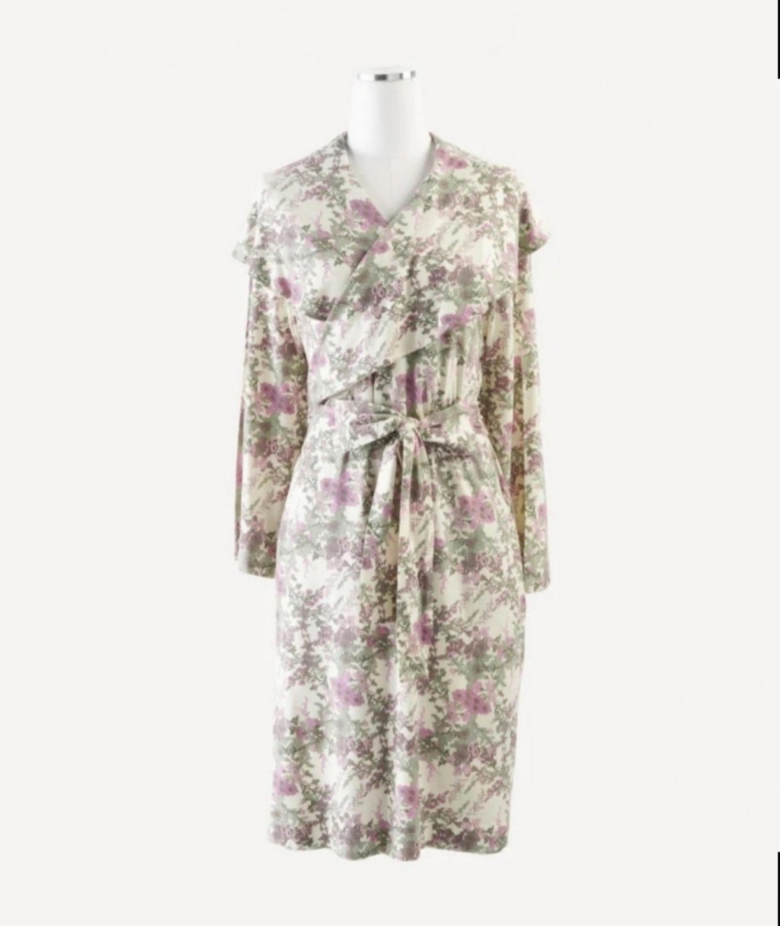 Kate Quinn Queen Anne's Lace Robe XS/S
