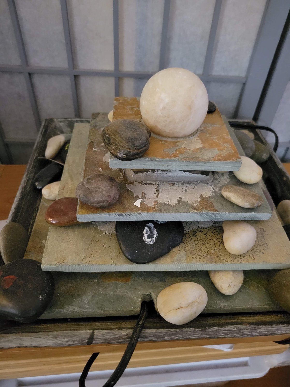Small table fountain