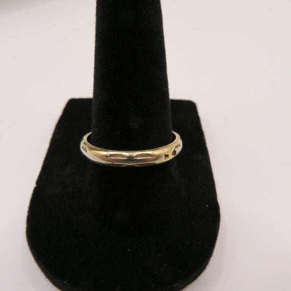 14K Gold Two Tone Vintage Ring By Wood Flower of Love