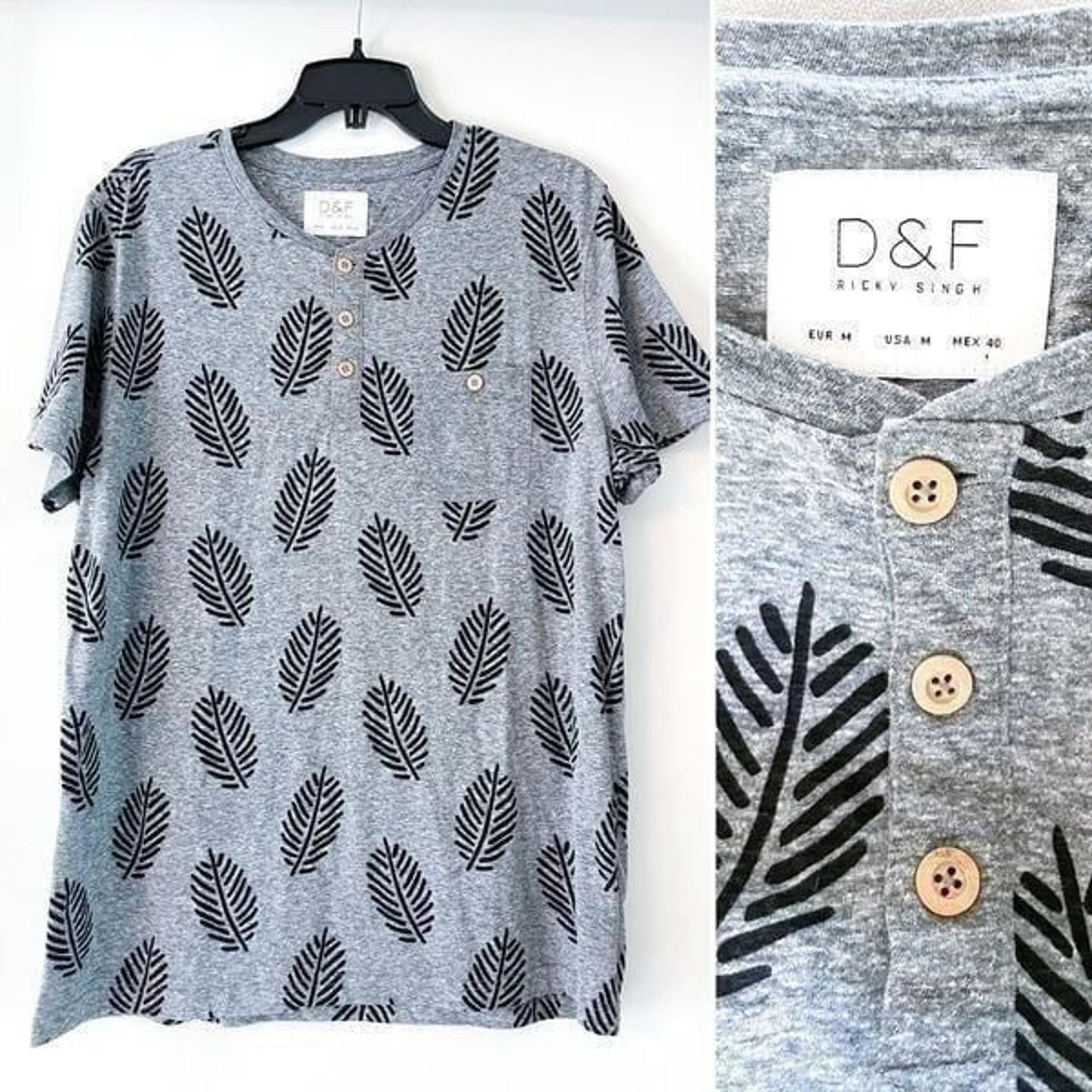 Denim & Flower Ricky Singh Printed Henley Button T-Shirt M