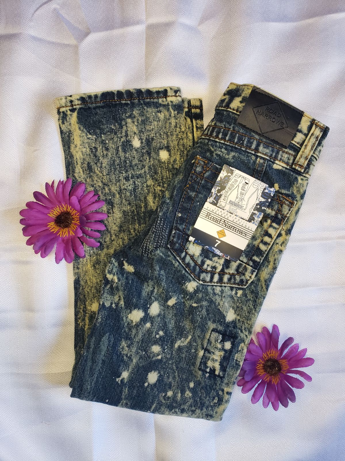 Road Narrows Boys Stone Washed Jeans
