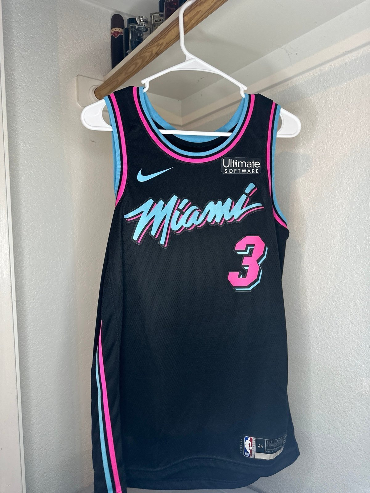 City lights Dwayne Wade Miami Heat jersey