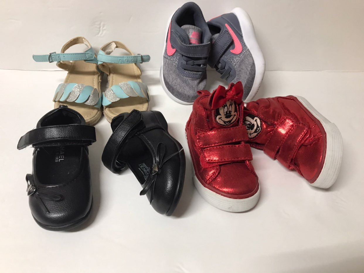 Girls shoes disney kors size 5