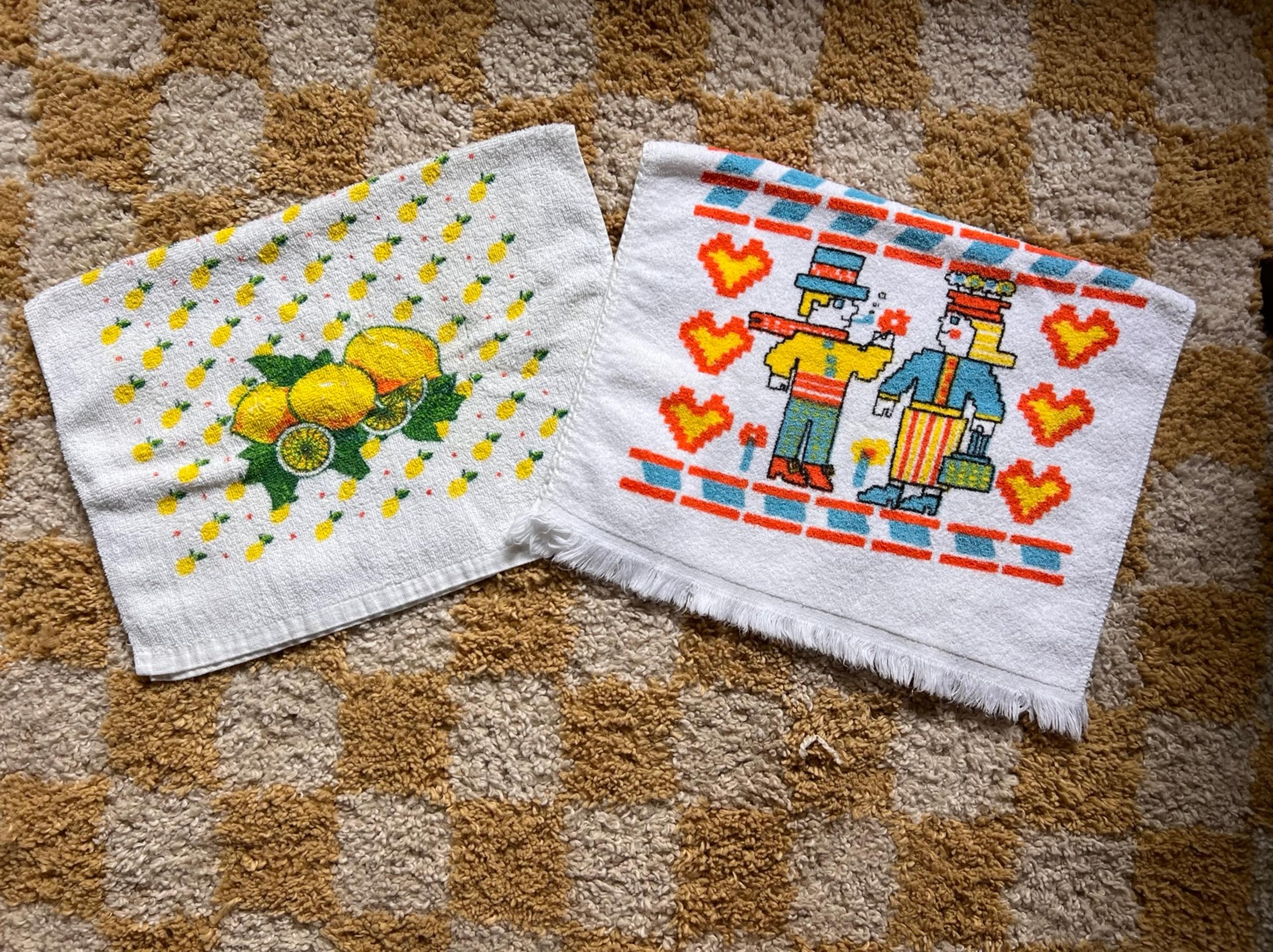 Vintage cannon hand towels with lemons and village people