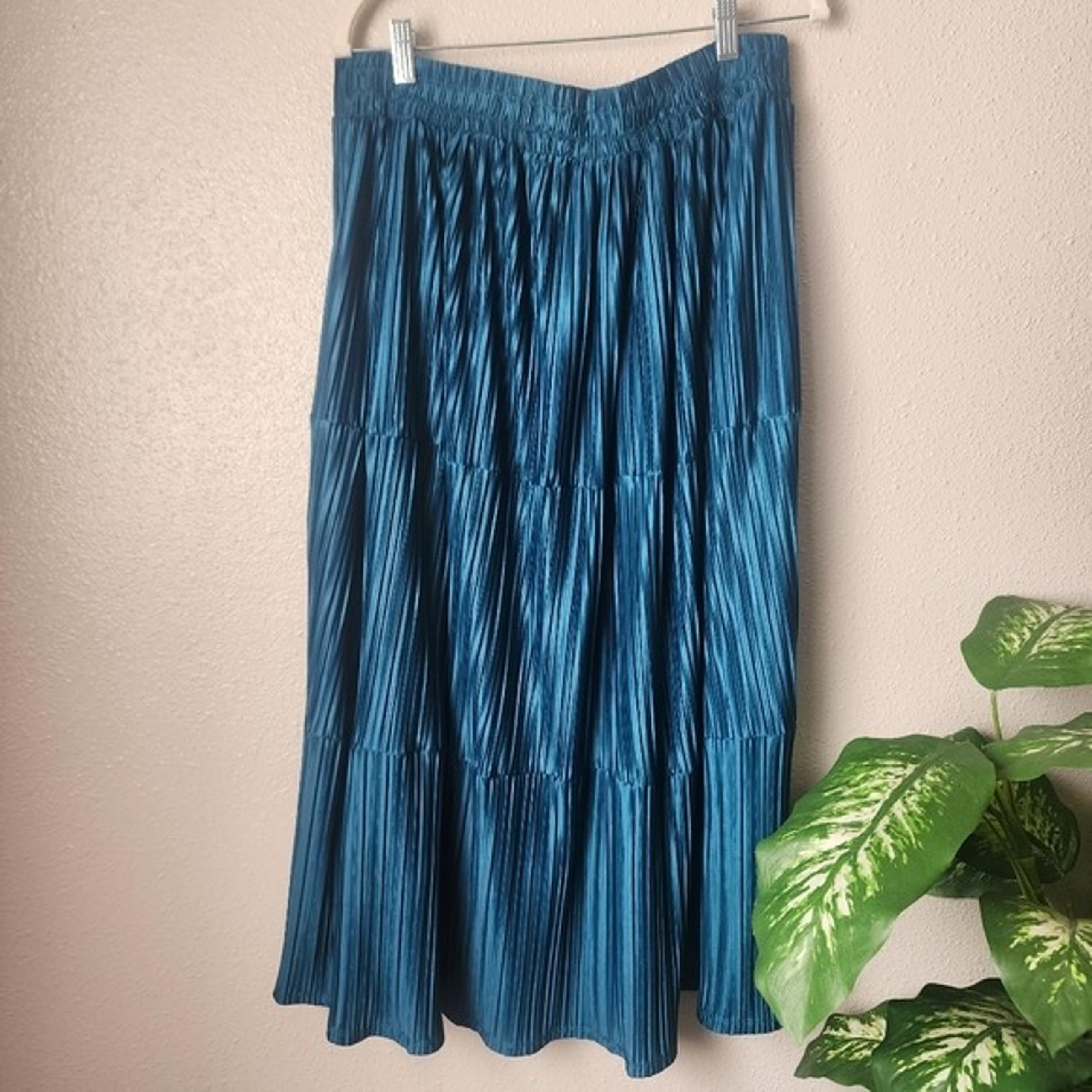 Torrid Blue Maxi Knit Pleated Accordian Skirt Lined Pull On Plus Size 0/Large