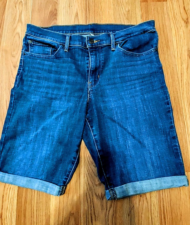Vintage 1997 Men's Levi's Denim Shorts
