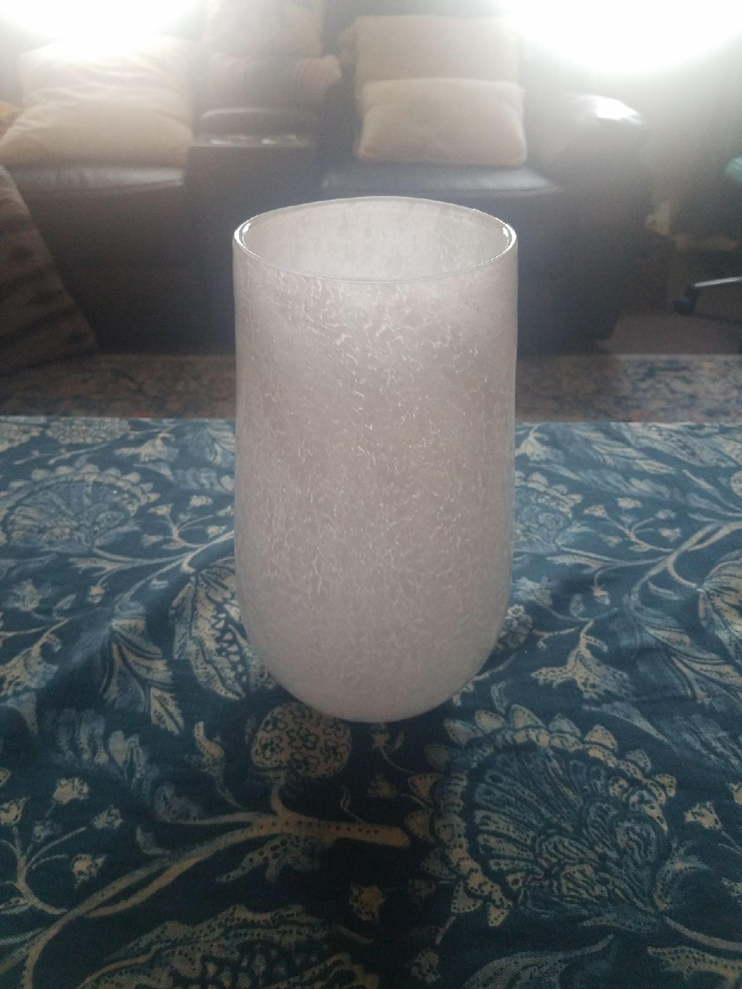 Threshold large seeding glass hurricane