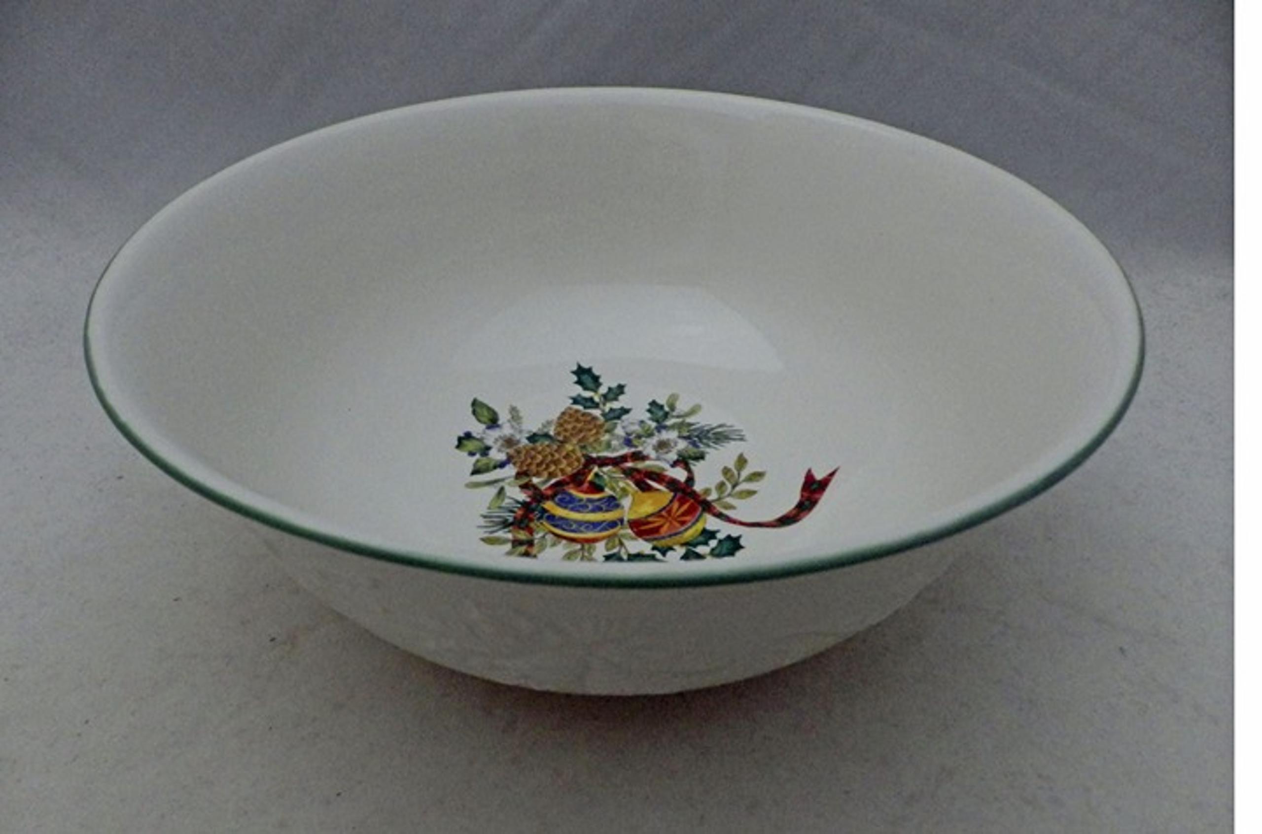 Mikasa - Holiday Season pattern, vegetable serving bowl - p/n DB901 - 2003 - EUC