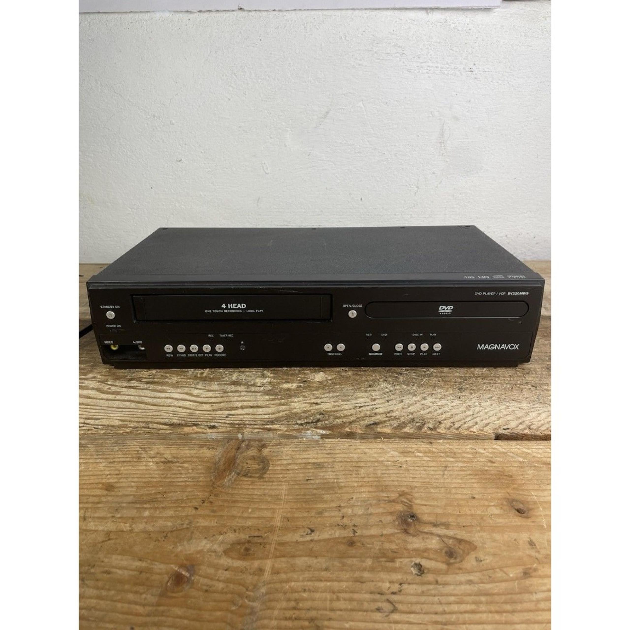 Magnavox DVD VCR Combo Player dv220mw9 A No Remote Parts Or Repair
