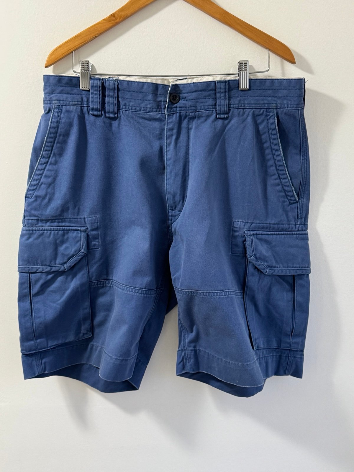 Polo by Ralph Lauren blue cargo shorts, size 36, 10 inch inseam, 100% cotton