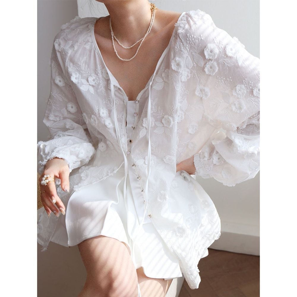 Commense White Floral Embroidered Oversized Button-Down Blouse Summer Blouse XS
