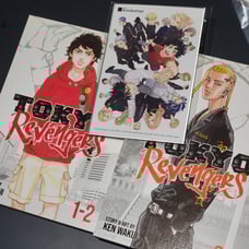 Tokyo Revengers Omnibus Manga Volumes 1-2, 3-4 + Kinokuniya Art Board