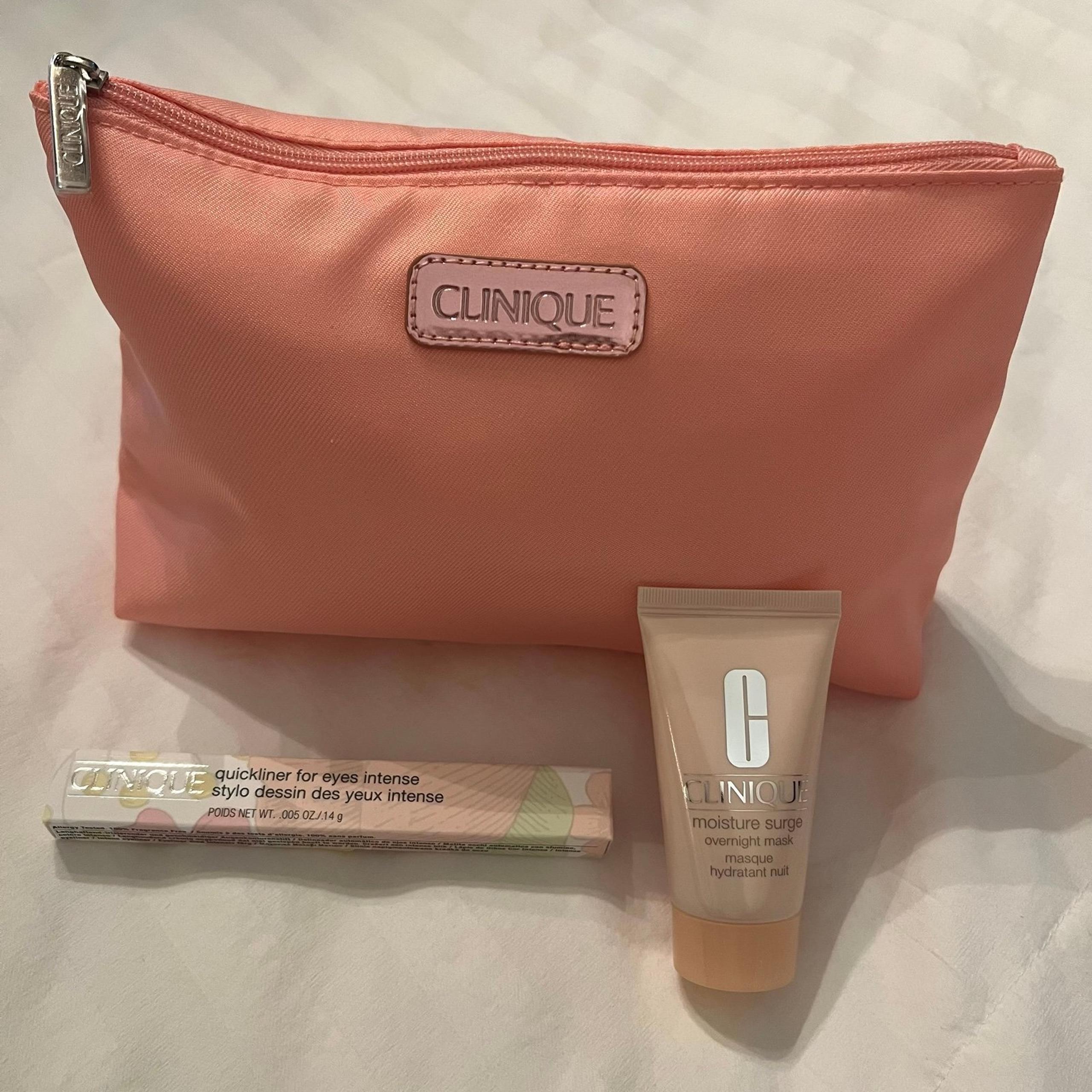 Clinique Pink Makeup Bag Set