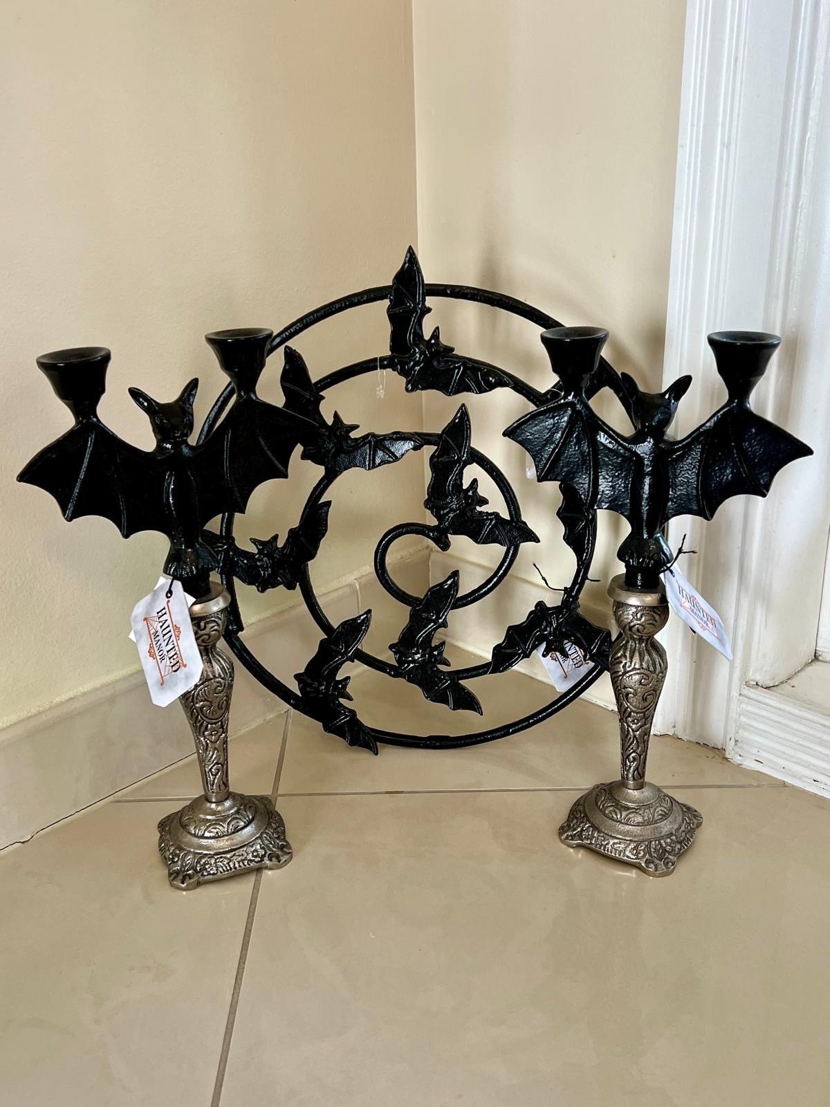 3 pc Halloween bats decor and candle holders !