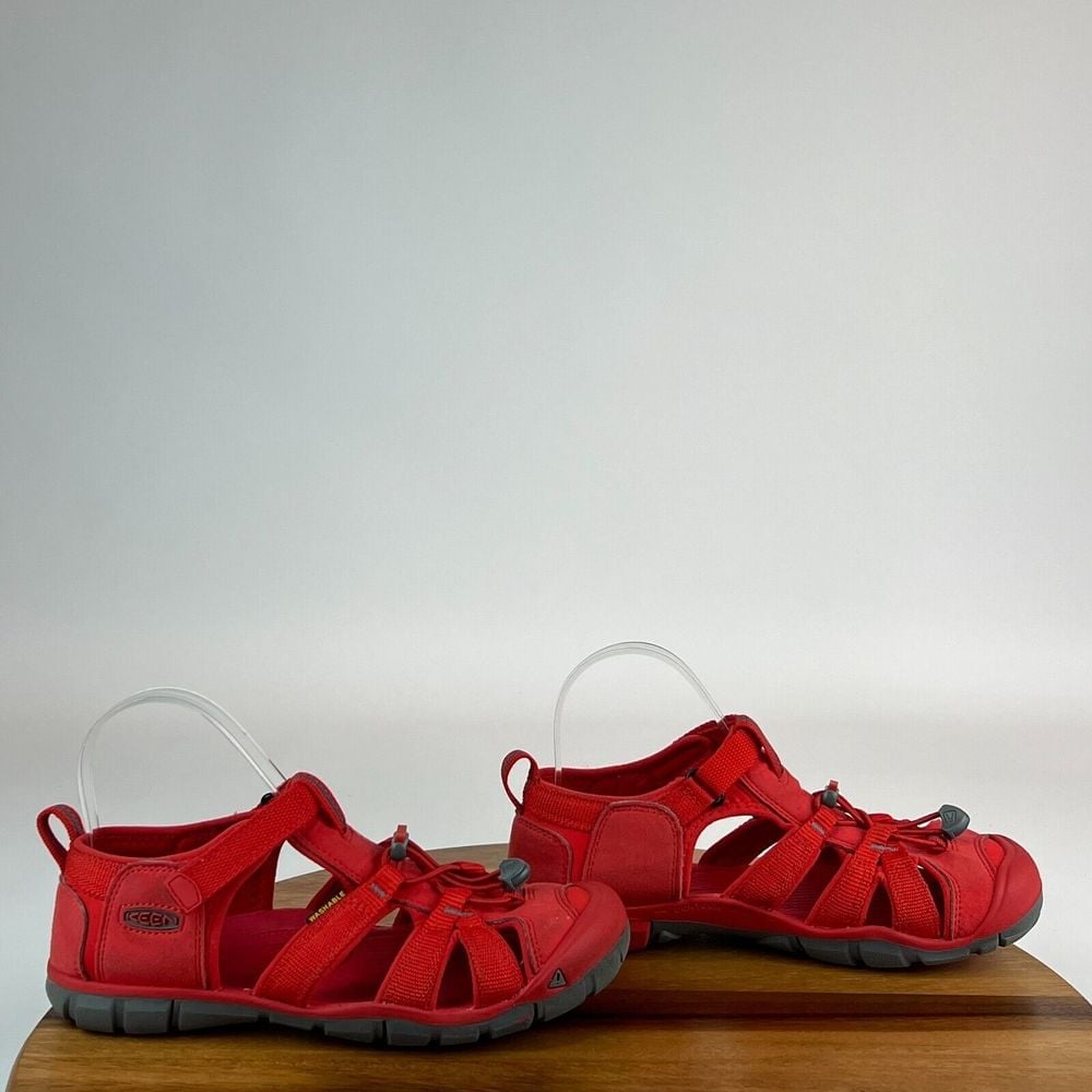 Big Kids Keen Seacamp II CNX Red Casual Athletic Water Sport Sandals Size 5 Y
