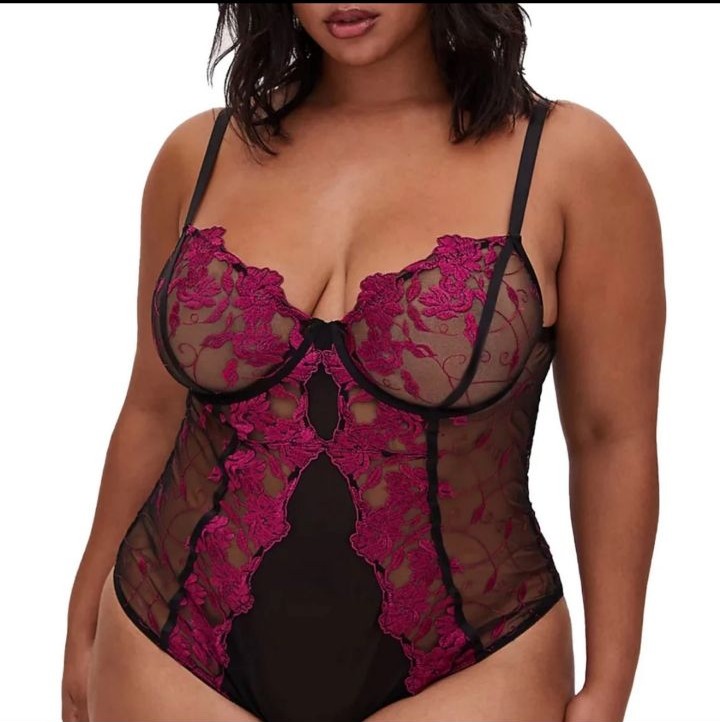 Torrid Sexy Lace bodysuit 0X