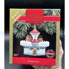 New 1991 TOYLAND TOWER ORNAMENT Hallmark Magic Motion Marching Soldier -12D