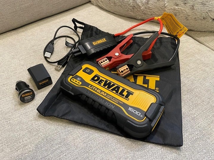 DeWalt DXAELJ16 1600 Peak Amp Jump Starter Battery Booster with USB Power Statio
