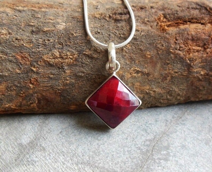 70 Ruby 5 sterling silver pendant - Gift for mom - Bezel pendant - Gemstone Pen